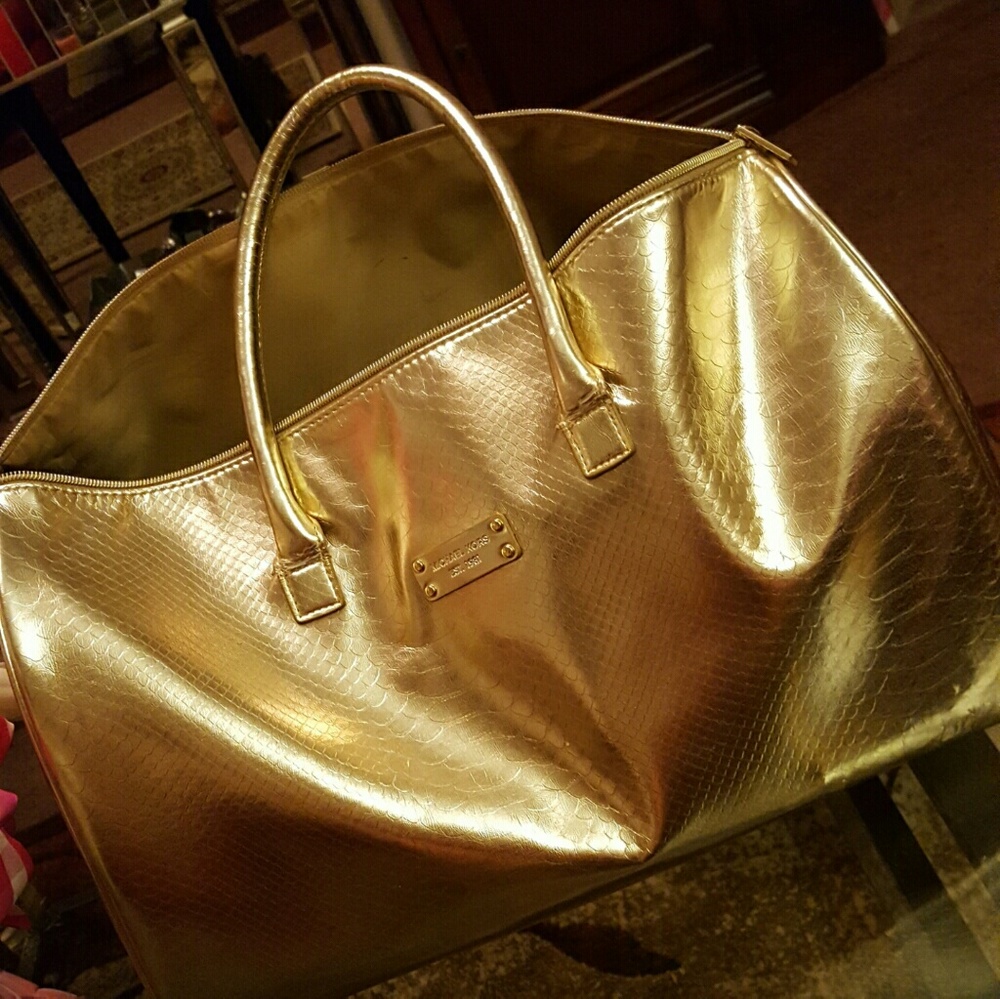 Michael kors purse